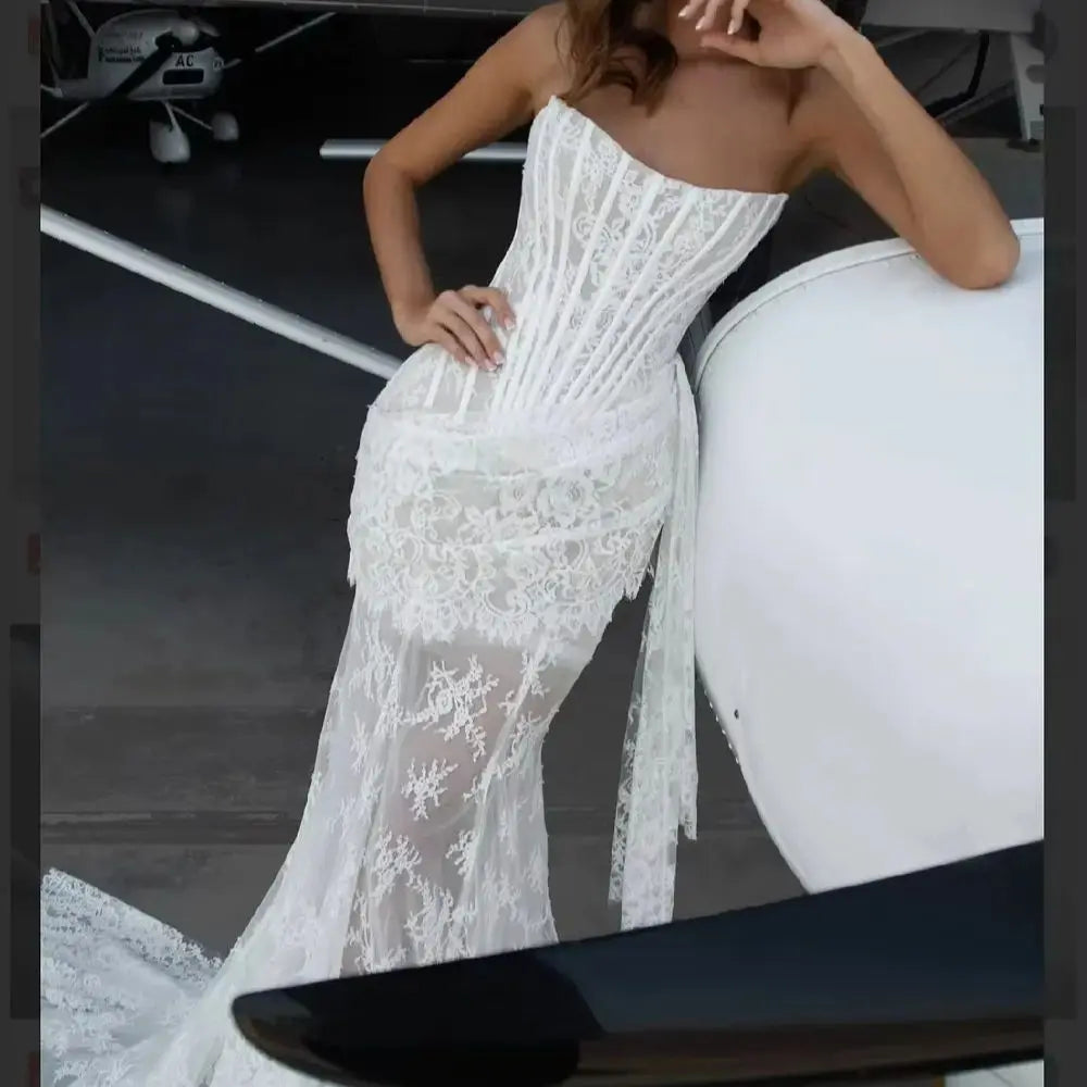 Women's Formal Evening Gowns Unique Design Strapless Mermaid Lace Wedding Dress With French Sheer Mermaid Train