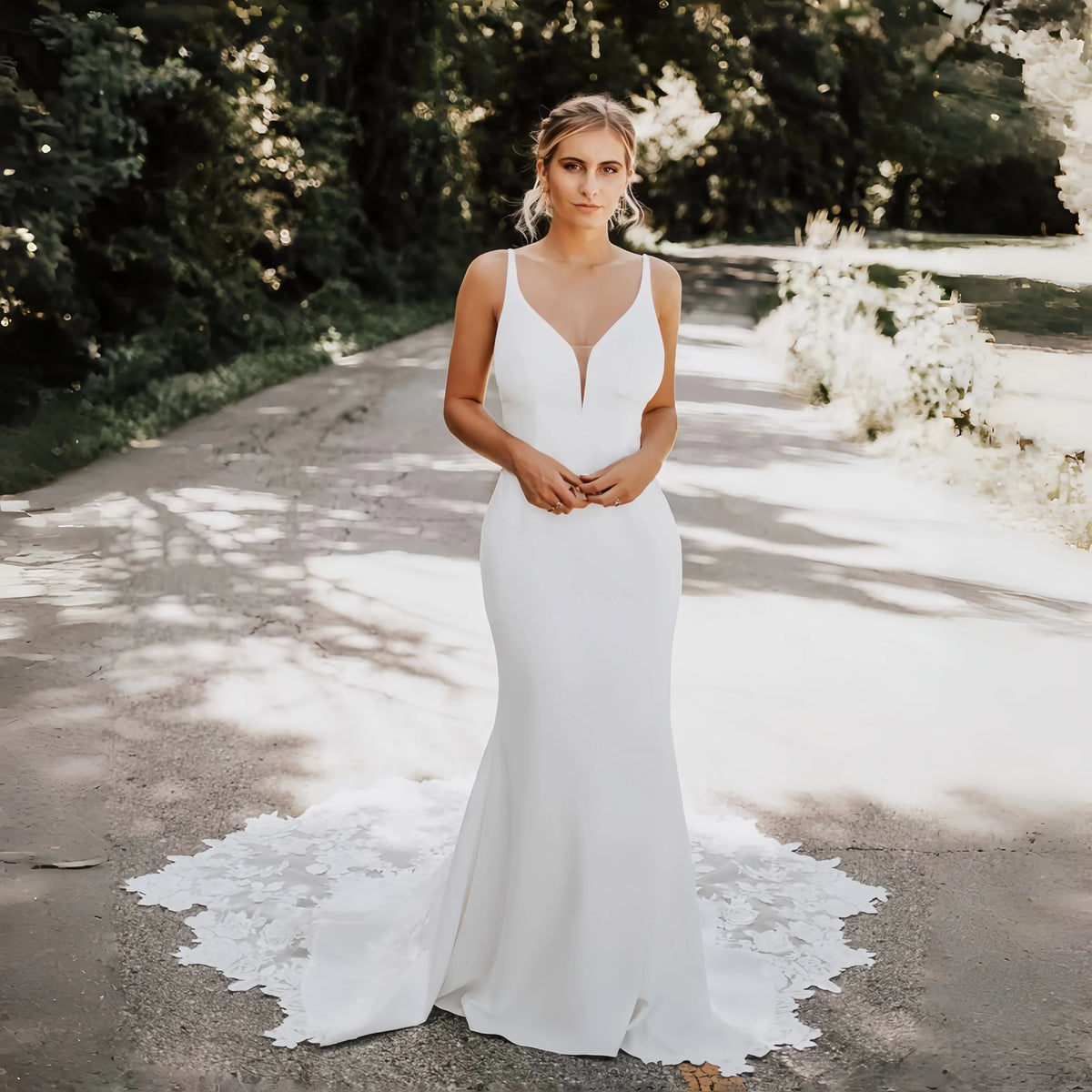 Lace Applique Satin Mermaid Wedding Dress Elegant Slim Fit White Bridal Dress Church Wedding Elopement Photoshoot Customizable